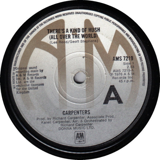 Carpenters - There's A Kind Of Hush (All Over The World) (7", Single)